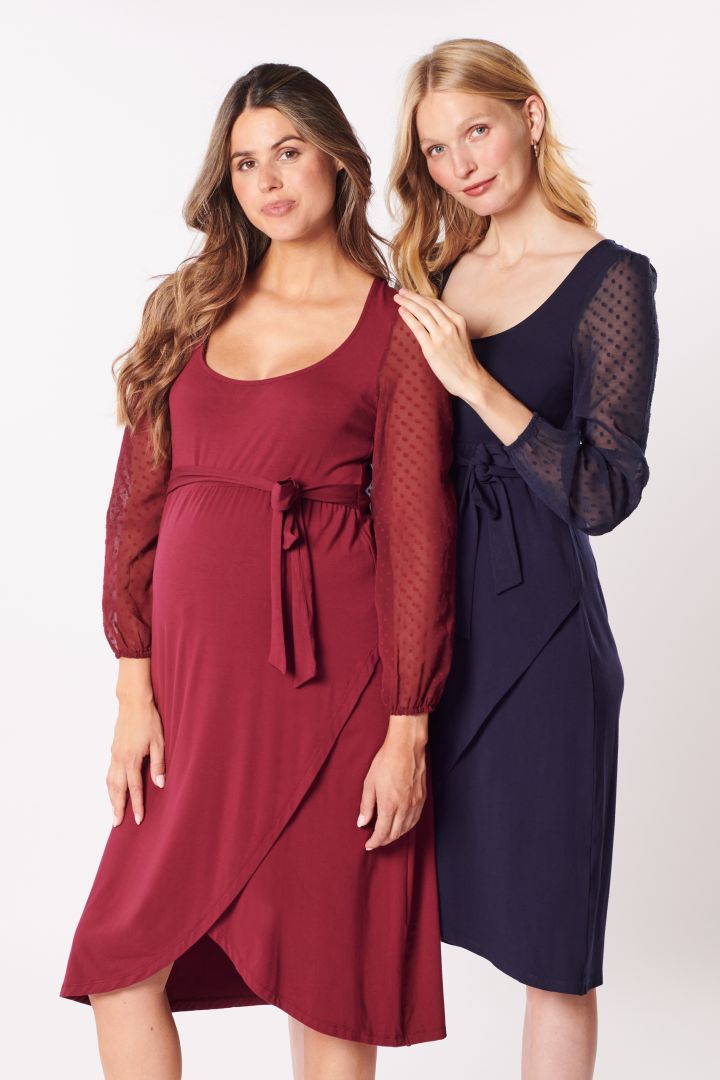 Umstandskleid in Wickeloptik mit Spitzenärmeln burgund