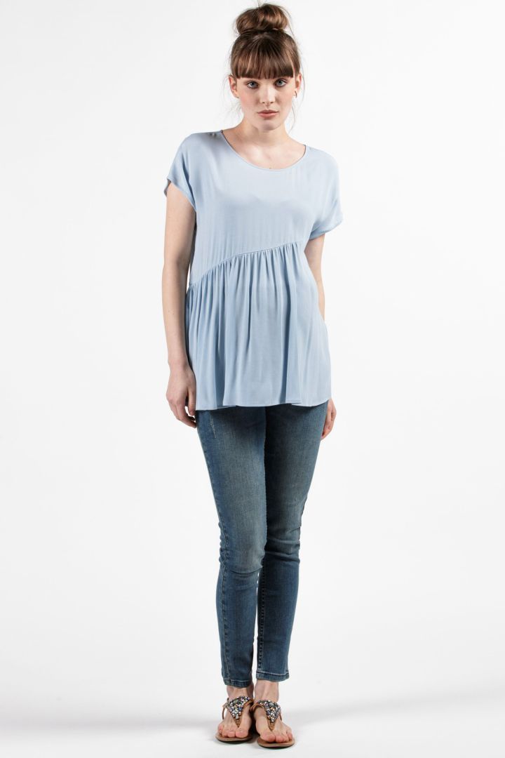Umstandsbluse mit Volant hellblau