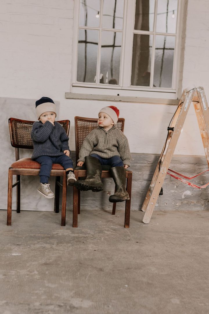 Roll-Brim Beanie in Merino Wool rust/offwhite