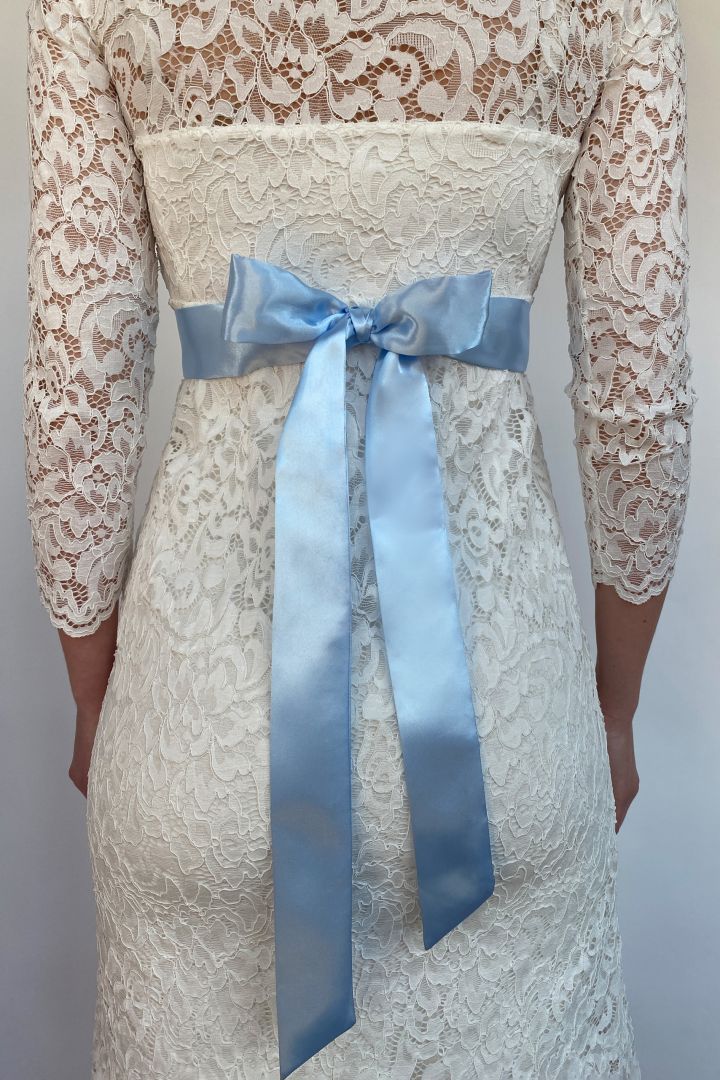 Satinschärpe hellblau