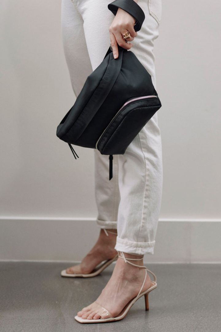 Gürtel Wickeltasche Eco aus recyceltem Nylon schwarz