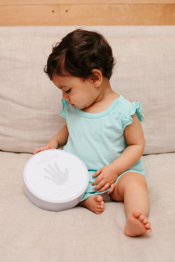 Geschenkdose für Baby Hand- oder Fußabdruck grau
