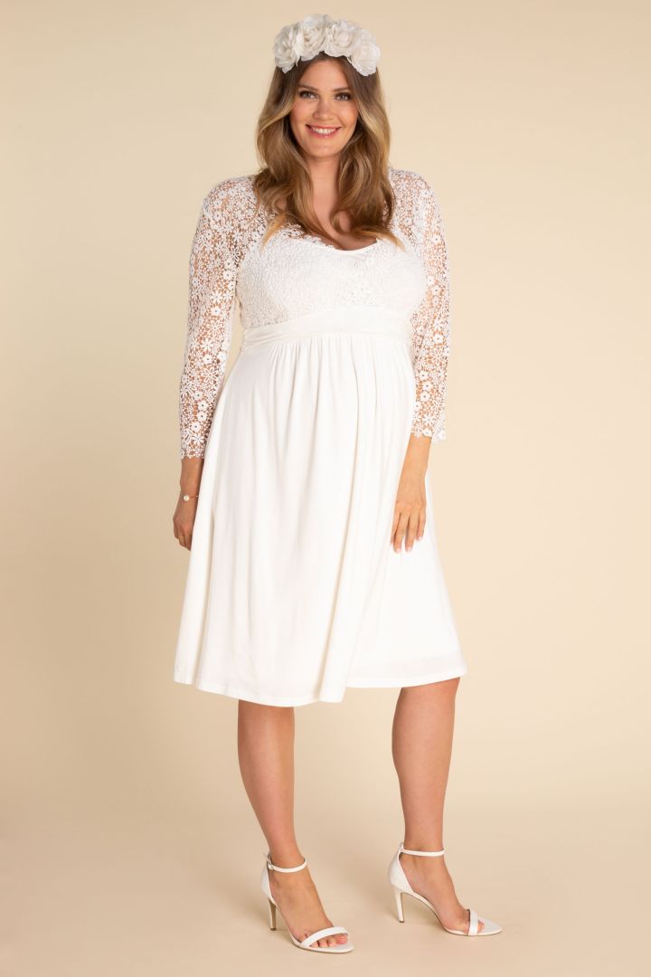 Plus Size Umstandsbrautkleid mit Boho Blumenspitze