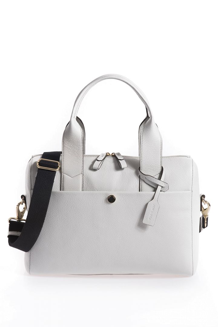 Wickeltasche aus Kalbsleder hellgrau