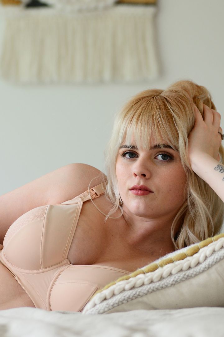 Balconette Schwangerschafts- und Still BH nude